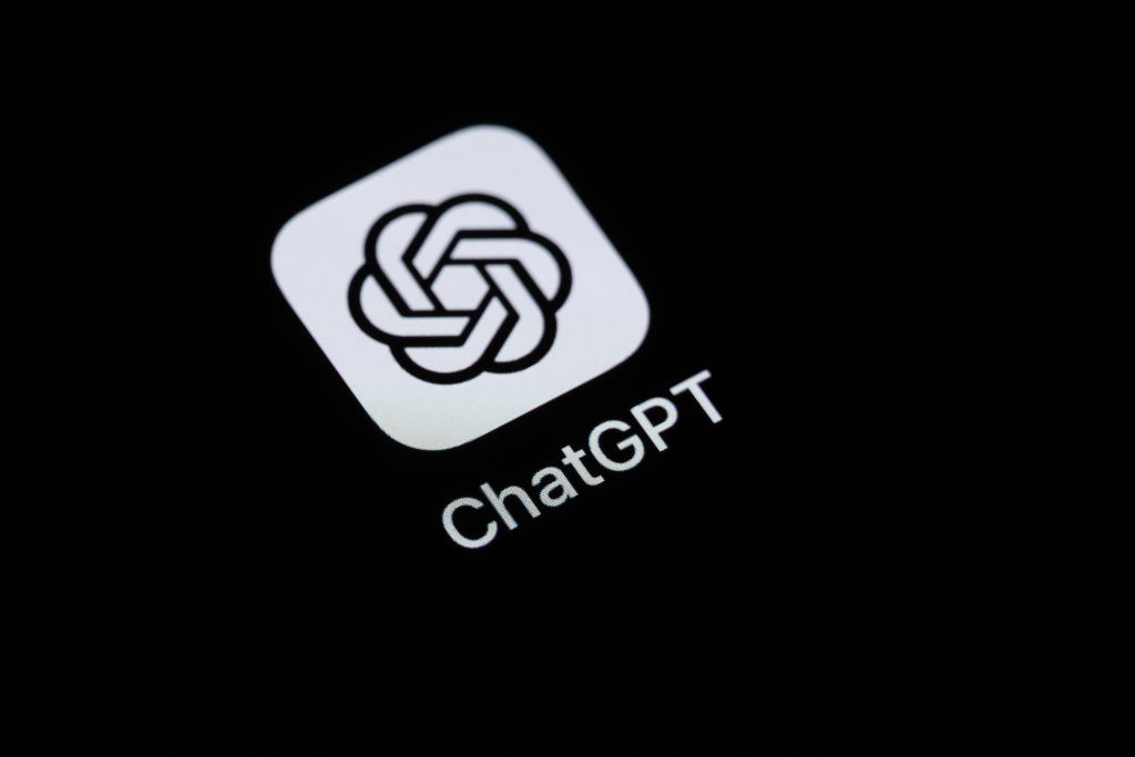 ChatGPT Crosses 900 Million Weekly Users: The AI Super-App Era Arrives, Backed by a $110 Billion Round